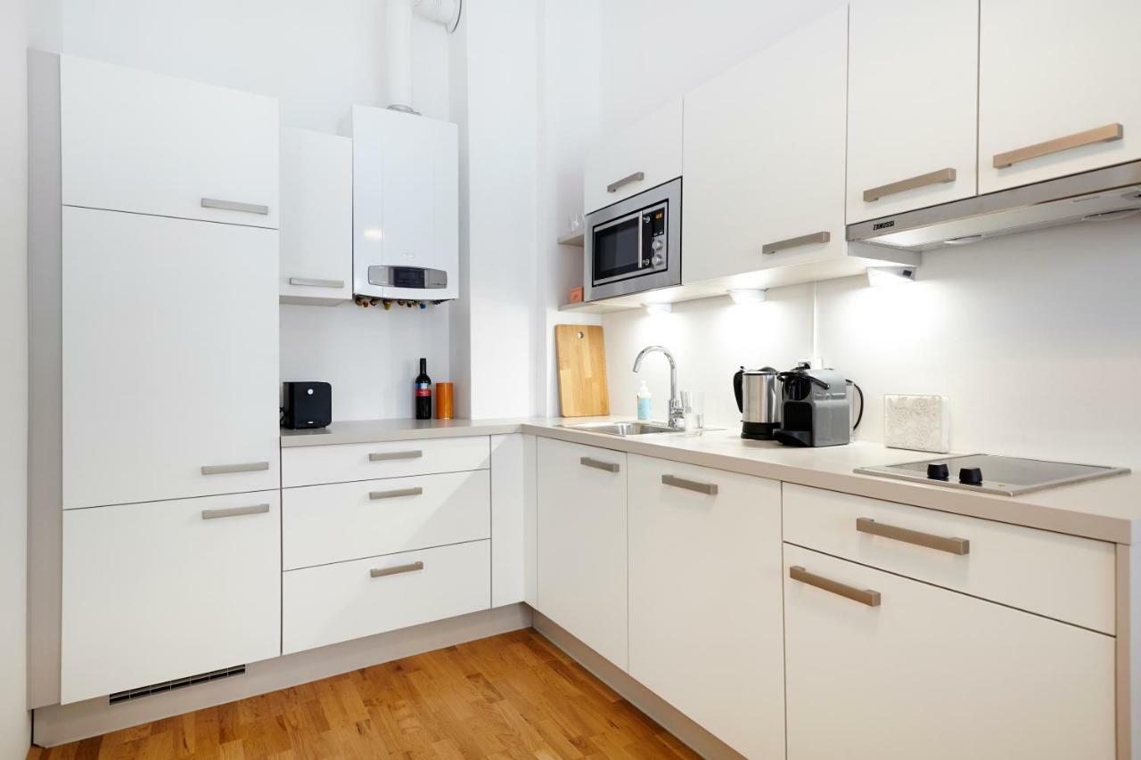 Apartment Theresiengasse Wina Bagian luar foto